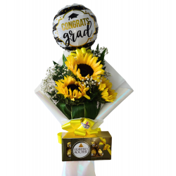 GRAD08- Bouquet de Graduación con Girasoles, Globo y Ferrero Rocher