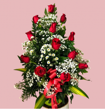 VD15 - 12 Roses Arrangement
